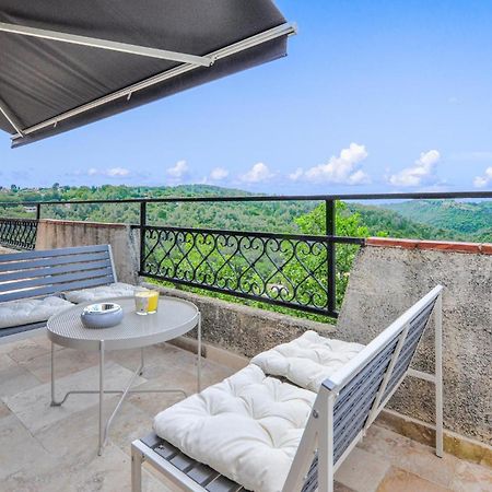 Awesome Apartment In Saint-Jeannet With Kitchen 외부 사진